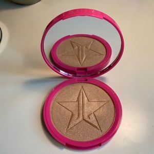 Jeffree Star Sarcophagus highlighter